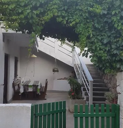 Nera Apartment